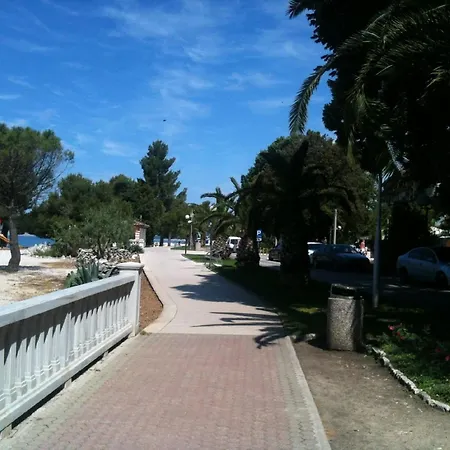 In Mit Grosser Terrasse Apartment Crikvenica